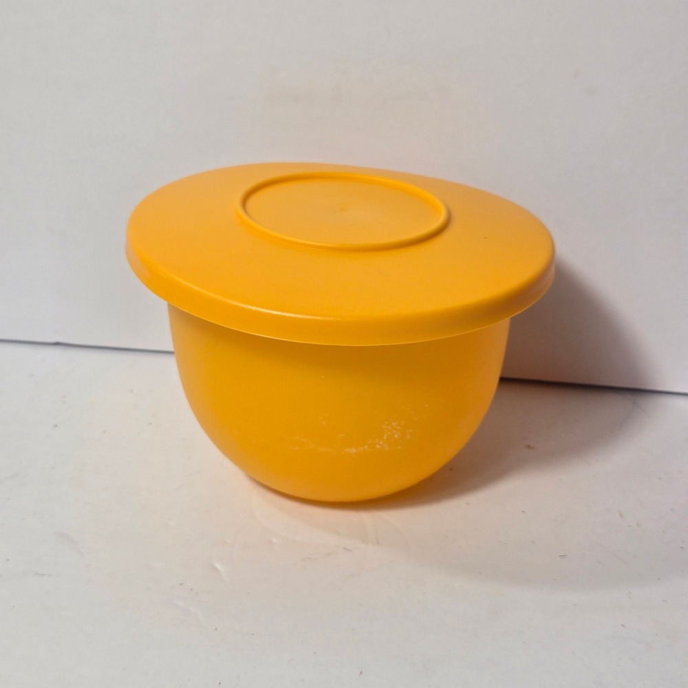 Tupperware Yellow 550ml Storage Bowl with Lid 3621B-1 Made in Mexico